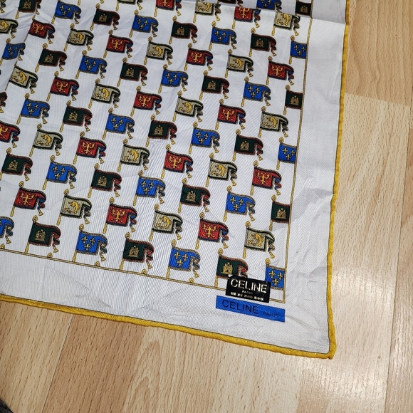❤️ Host Pick  🌟 CELINE Paris scarf/handkerchief cotton / silk✨️ 💯 - Picture 1 of 7